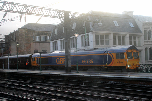 66735 tnt 66732 at Glasgow Central