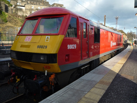 90029 at Edinburgh Waverley