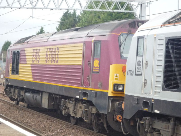 67029+003 at Motherwell