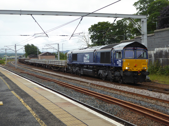 66432 tnt with 66430 at Carstairs