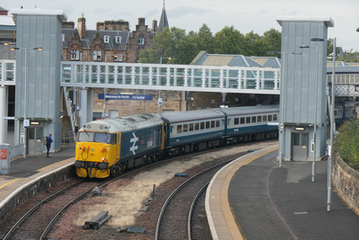 50007 tnt 50049 at Perth