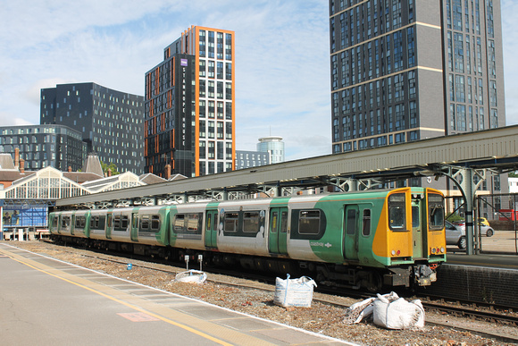 313214 at Portsmouth and Southsea