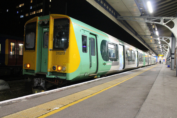 313213 at Portsmouth and Southsea