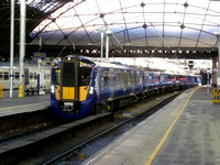 385111+385008 at Glasgow Queen Street