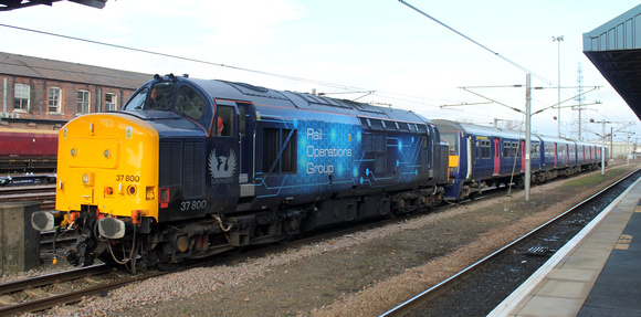 37800 and 321402 at Doncaster