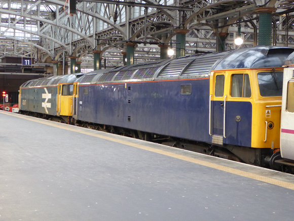 47812 and 47847 at Glasgow Central