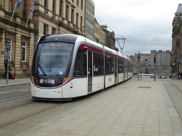 276 at St Andrews Square