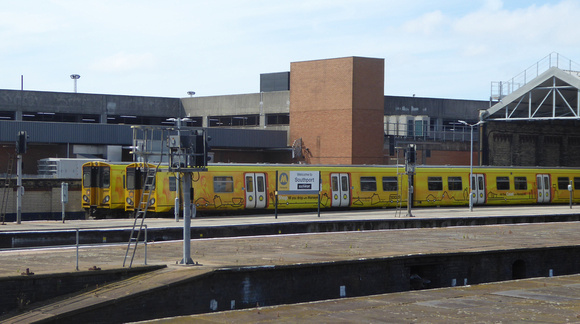 508136 and 507017 at Southport