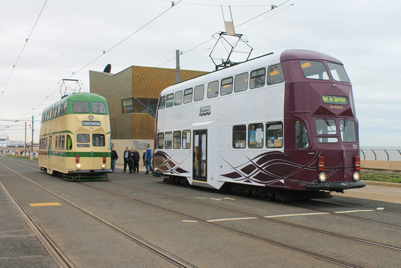 723 and 711 at North Pier / Tower