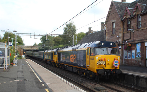 50007+50049 at Uddingston