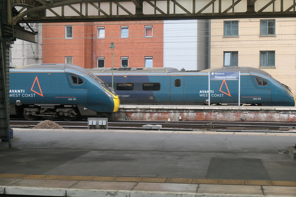 390151 &390153 at Glasgow Central