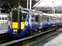 385111+385008 at Glasgow Queen Street