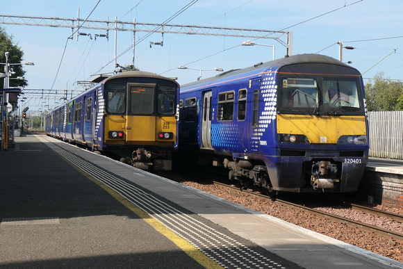 318253 & 320401+320322 at Newton