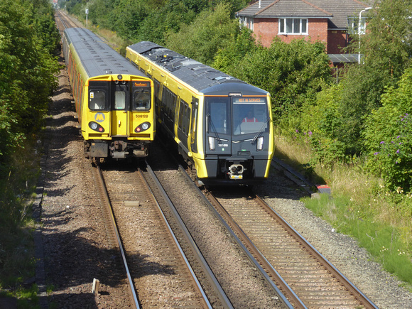 507002+508128 and 777010 at Ainsdale