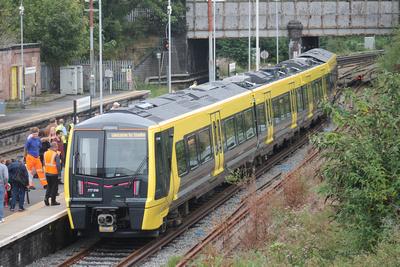 777010 at Birkenhead North