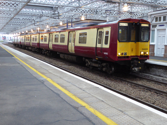 314205 at Paisley Gilmour Street