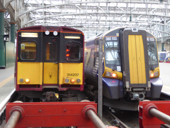 314207 and 380103 at Glasgow Central