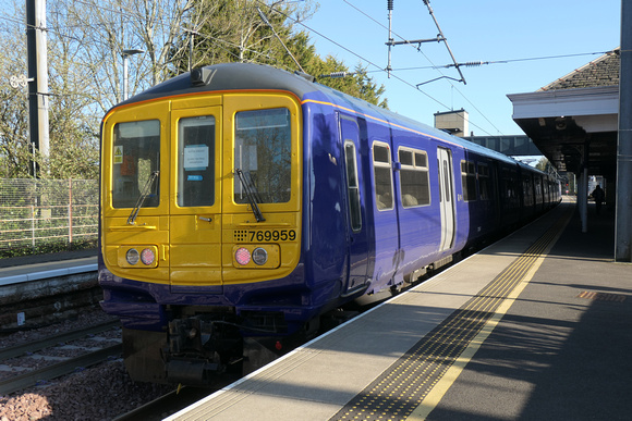 769959+769922 at Kilwinning