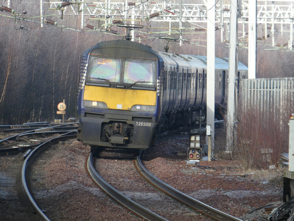 320308+320411 at Motherwell