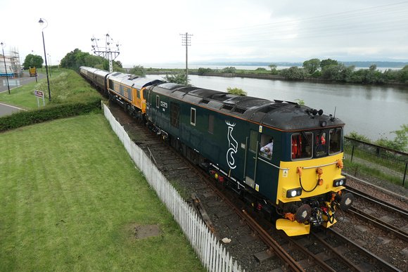 73970+66309 tnt 37403 at Bo'ness