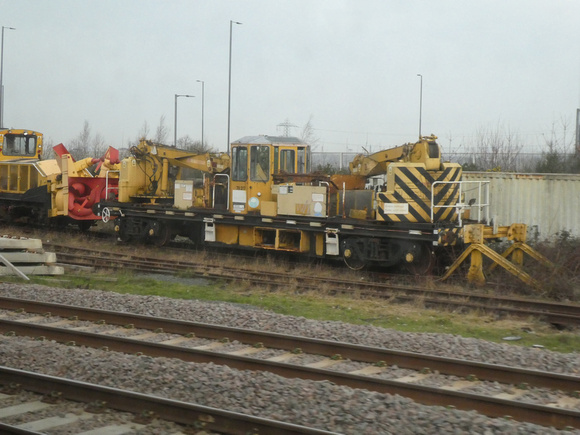 Crane 78217 at Rutherglen PW Depot