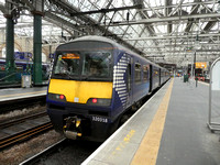 320318 at Glasgow Central
