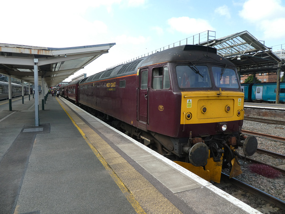 47854 tnt 47746 at Chester