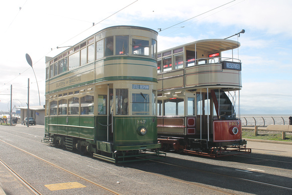 147 and 143 at North Pier