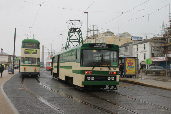 718 and 648 at North Pier