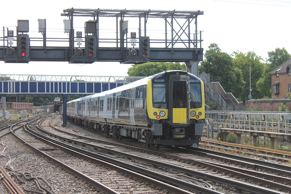 450085+450090 at Portsmouth and Southsea