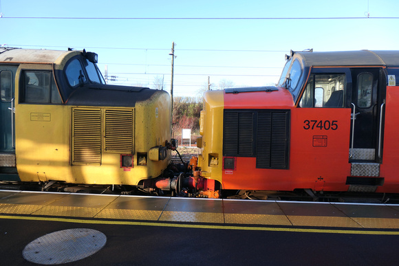 37610+37405 at Carstairs