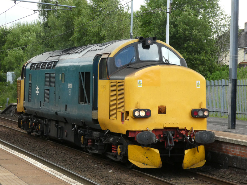 Zenfolio Scottish Trains site 37610 on Route Learning duties at Holytown and Blantyre 30.6.20