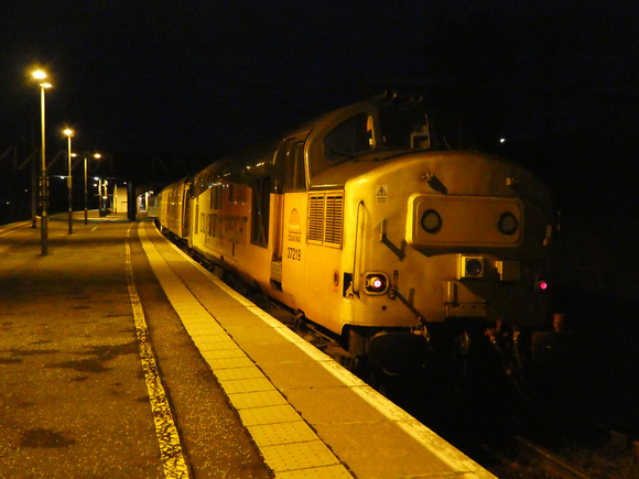 37219 tnt 37116 at Carstairs