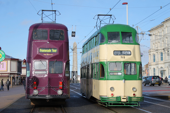 711 and 715 at North Pier