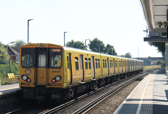 507026+508139 at Ainsdale
