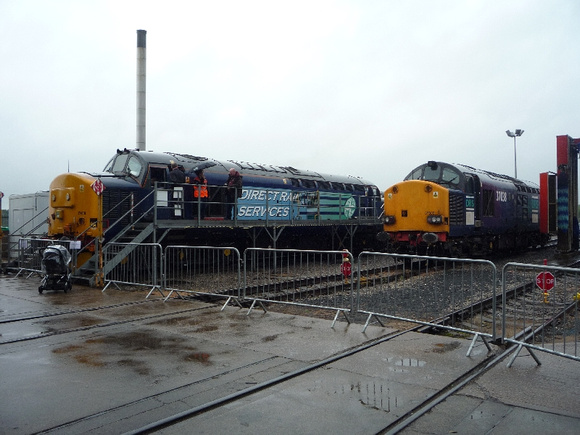 37409+37038 at Kingmoor 17.8.13