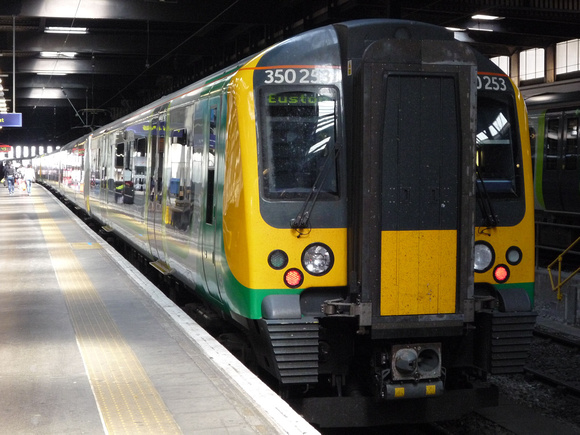 350253 at London Euston