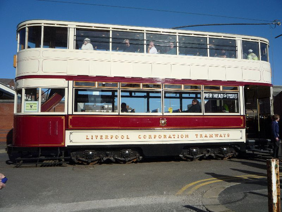 Birkenhead 762 at Hopton Road