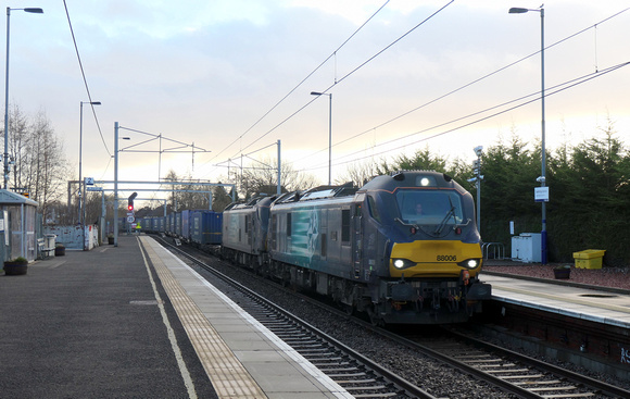 88006+88009 at Coatbridge Central